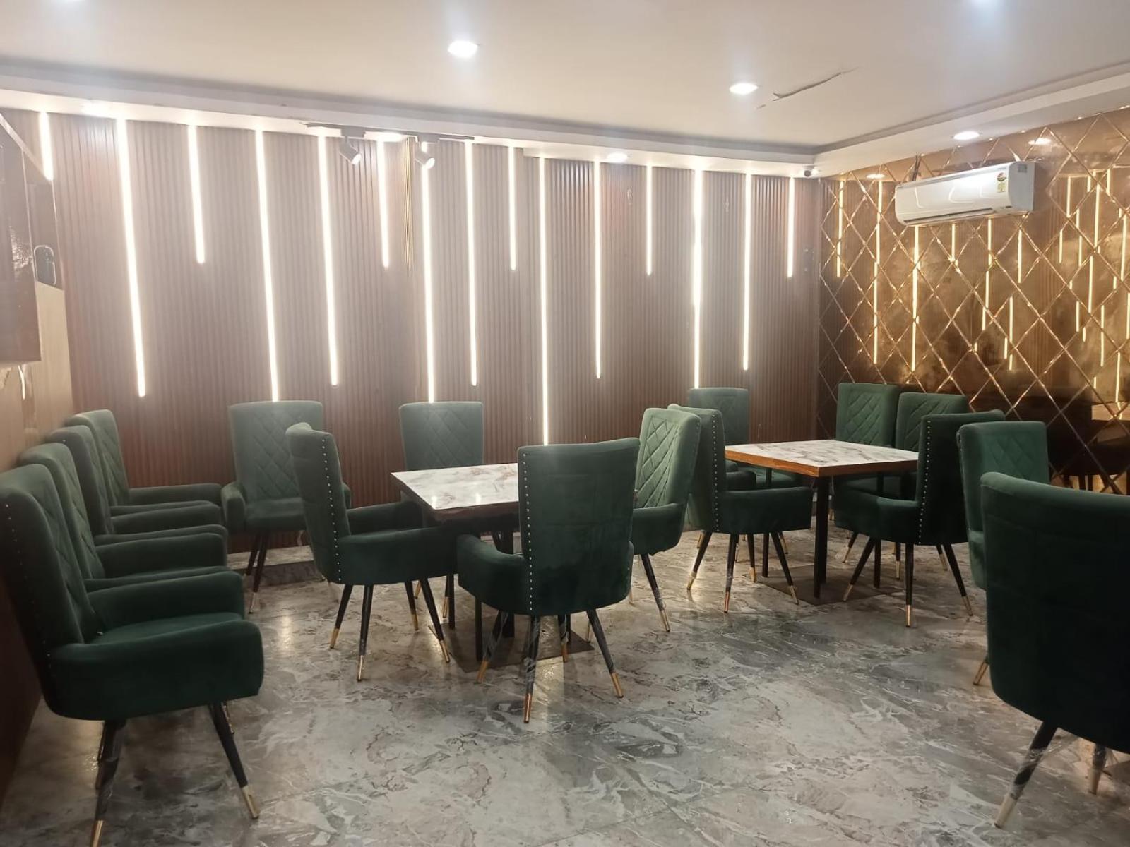 Ceremony Hotel And Banquets Faridabad Extérieur photo